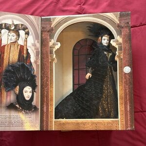 1999 Star Wars Ep. 1 Queen Amidala Black Travel Gown Collector Doll